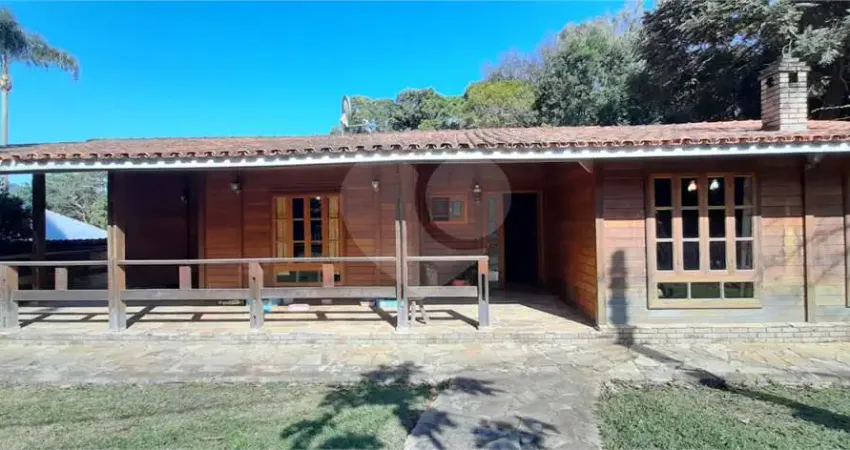 Casa com 2 quartos à venda na Das Andorinhas, Caraguatá, Mairiporã