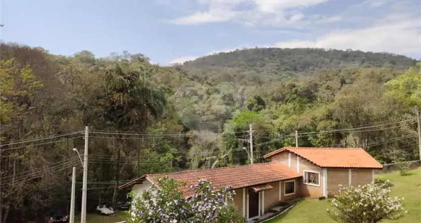 Chácara / sítio com 3 quartos à venda na Serra da Cantareira, Mairiporã 