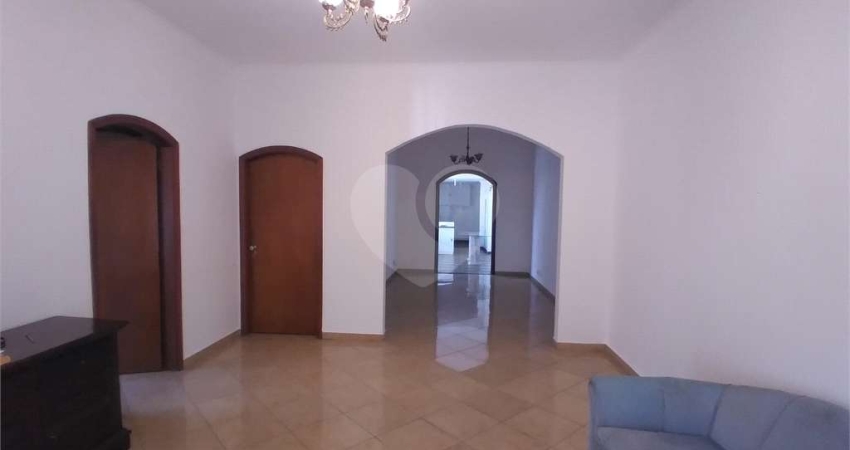 Casa térrea com 4 quartos à venda em Planalto Paulista - SP