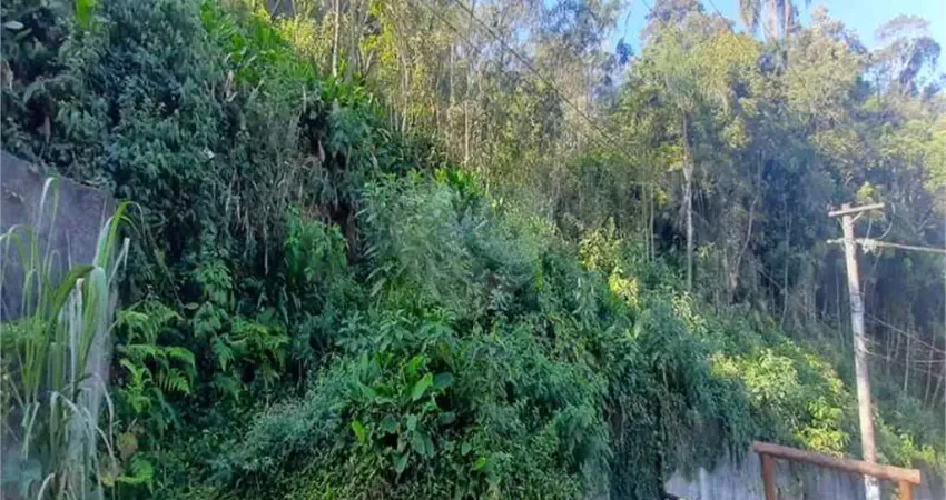 Terreno à venda na Serra da Cantareira, Mairiporã 