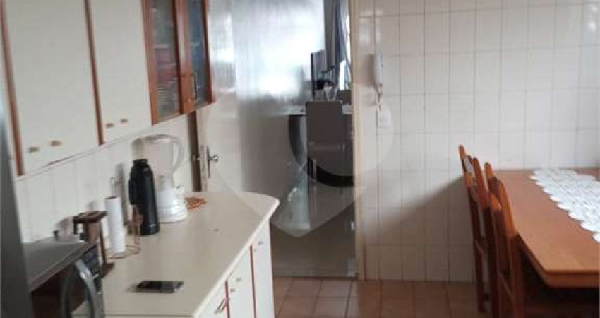 Sobrado com 3 quartos à venda em Jardim Guapira - SP