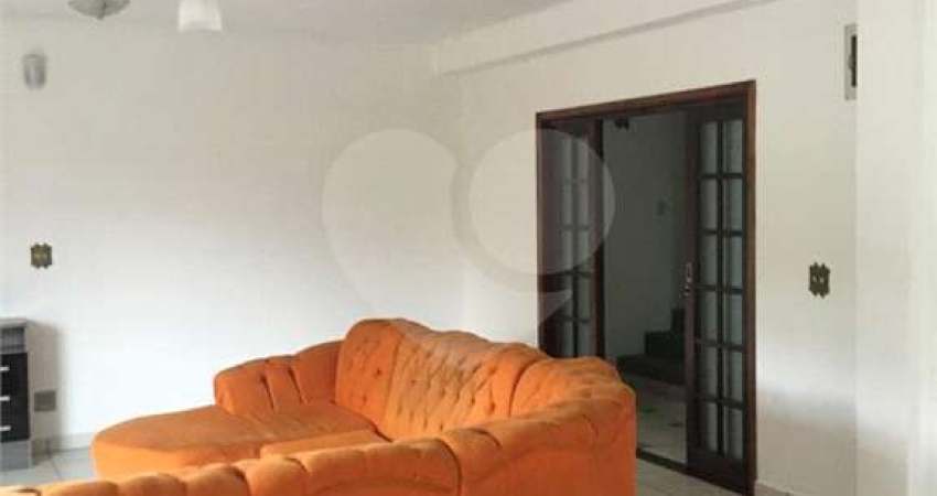 Sobrado com 3 quartos à venda em Vila Santa Maria - SP