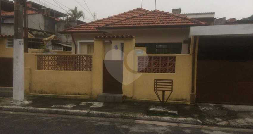 Casa com 4 quartos à venda em Vila Vitório Mazzei - SP