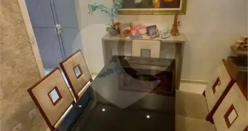 Sobrado com 3 quartos à venda em Vila Nivi - SP