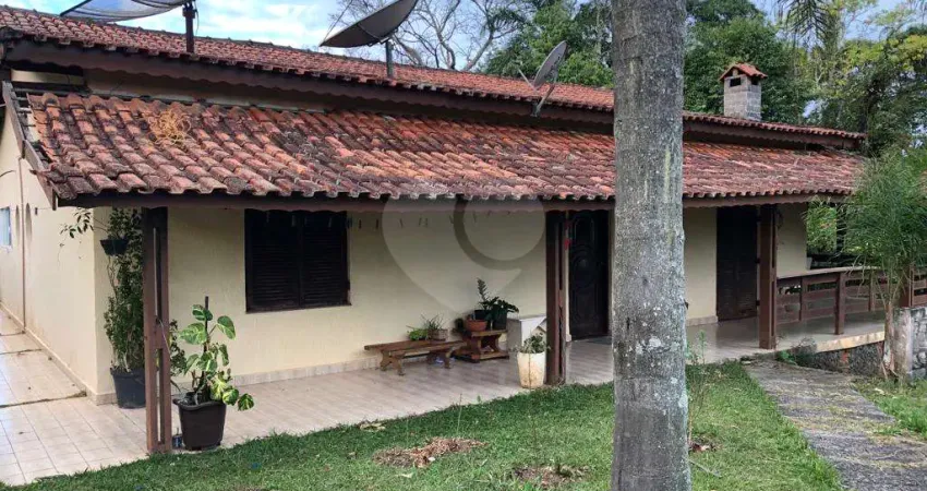 Casa térrea com 3 quartos à venda em Olho D'água - SP