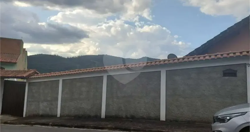Casa com 4 quartos à venda ou para locação em Lavapés - SP