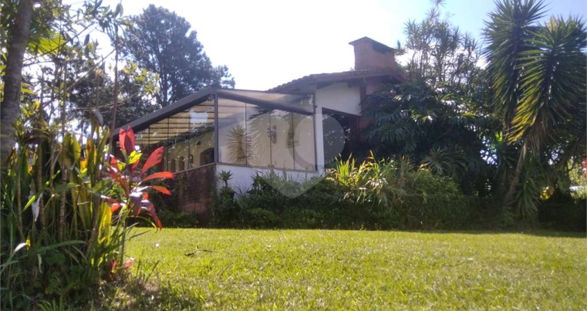 Casa em condomínio fechado com 5 quartos à venda na Das Gaivotas, Caraguatá, Mairiporã