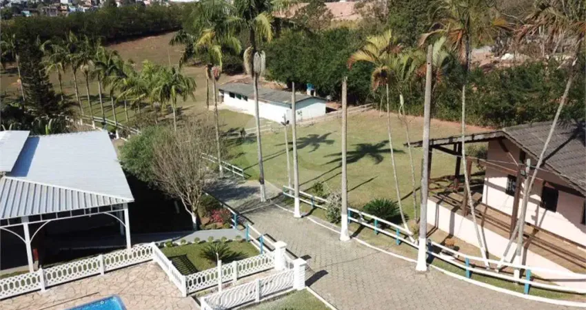 Chácara / sítio com 4 quartos à venda em Luiz Fagundes, Mairiporã 