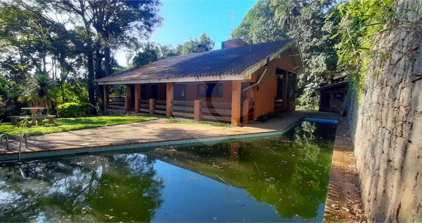 Casa em condomínio fechado com 3 quartos à venda na Doutor Arthur Andrade Filho, Serra da Cantareira, Mairiporã