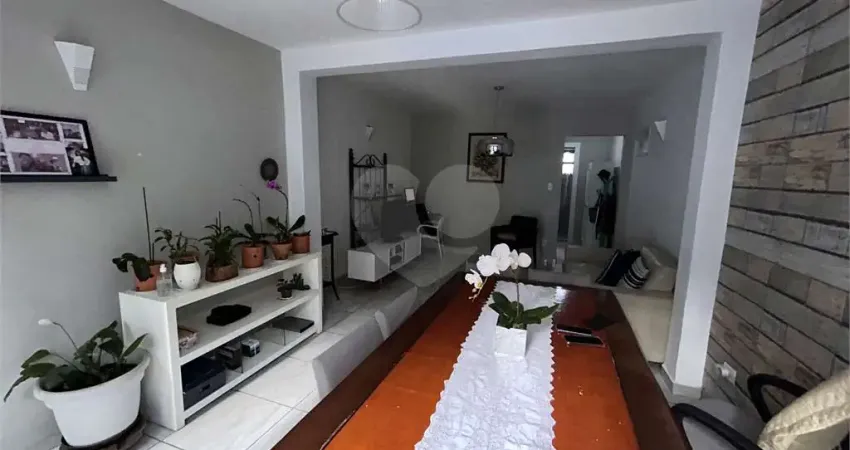 Casa com 3 quartos à venda na Rua Rubiácea, Santana, São Paulo