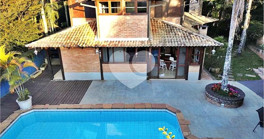 Casa com 4 quartos à venda na Do Suinã, Serra da Cantareira, Mairiporã
