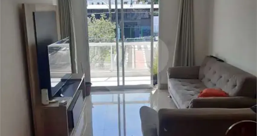 Apartamento com 3 quartos à venda em Vila Pereira Barreto - SP
