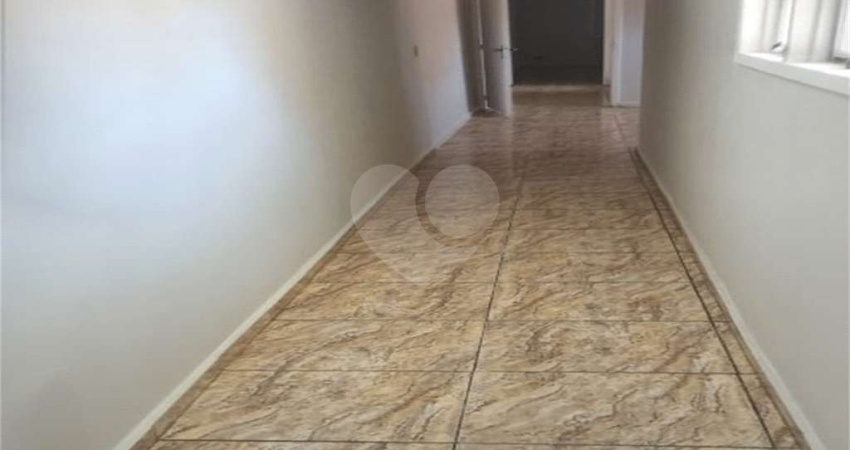 Sobrado com 3 quartos à venda em Santa Teresinha - SP