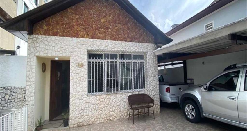 Casa térrea com 3 quartos à venda em Santa Teresinha - SP