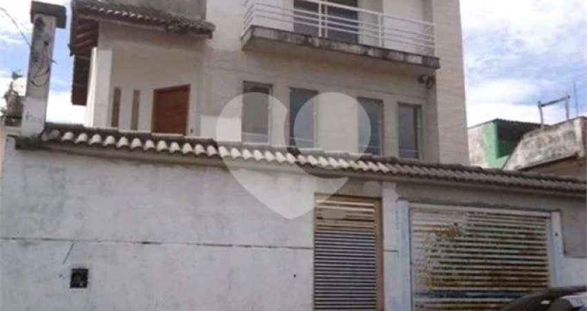 Sobrado com 3 quartos à venda em Vila Irmãos Arnoni - SP