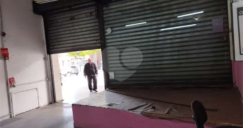 Barracão / Galpão / Depósito à venda na Bela Vista, São Paulo 