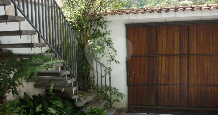 Sobrado com 3 quartos à venda em Horto Florestal - SP