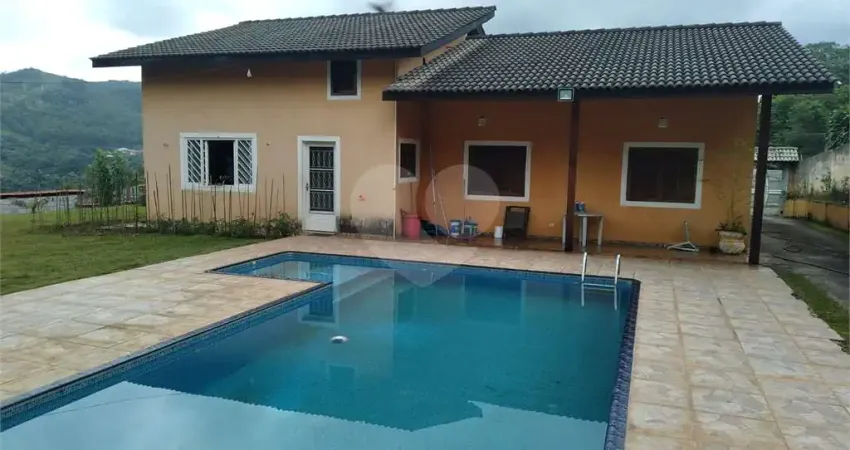 Casa com 3 quartos à venda na Abílio Cardoso Bueno, Barreiro, Mairiporã