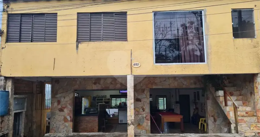 Casa comercial à venda na Serra da Cantareira, Mairiporã 