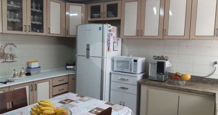 Sobrado com 2 quartos à venda em Vila Nilo - SP