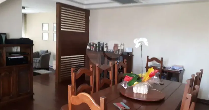 Sobrado com 4 quartos à venda em Água Fria - SP