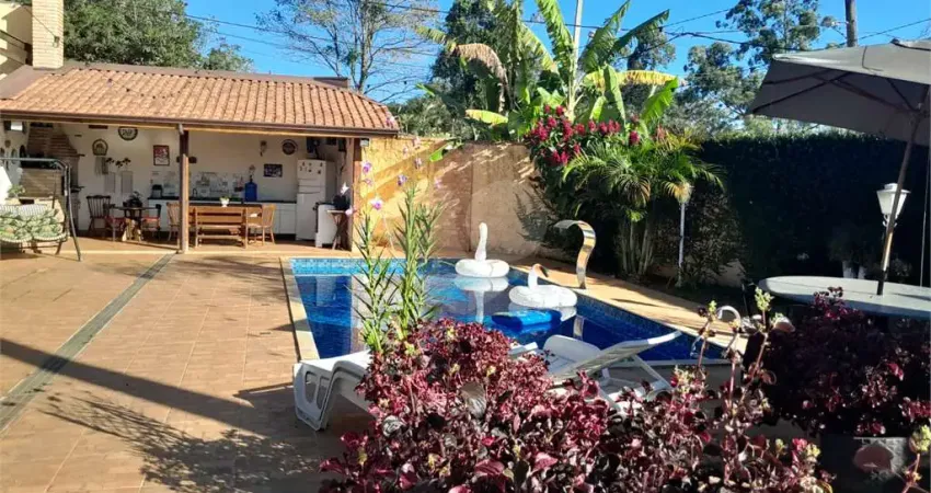 Casa comercial à venda na Alameda Suécia, 112, Serra da Cantareira, Mairiporã