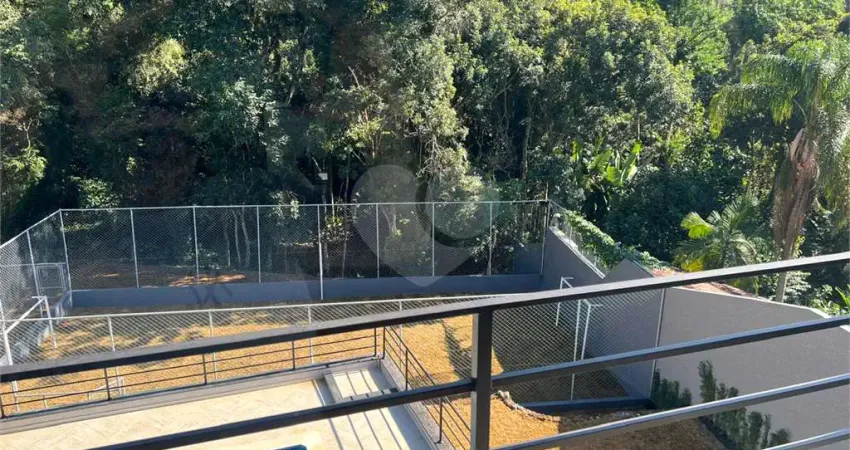 Casa em condomínio fechado com 3 quartos à venda na Professor Licinio Carpinelli, Centro, Bom Jesus dos Perdões