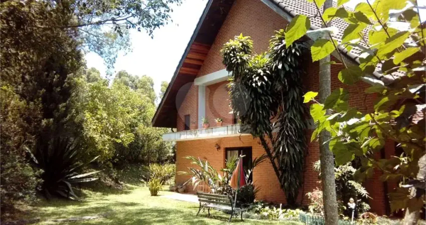 Condomínio com 3 quartos à venda em Caraguatá - SP