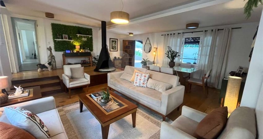 Casa em condomínio fechado com 4 quartos à venda na Serra da Cantareira, Mairiporã