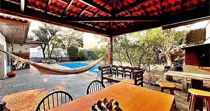 Casa térrea com 3 quartos à venda ou para locação em Vila Albertina - SP