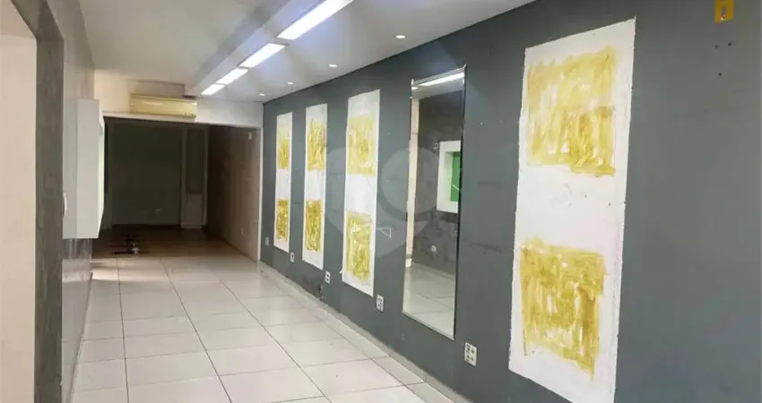 Salão Comercial à venda em Vila Gertrudes - SP