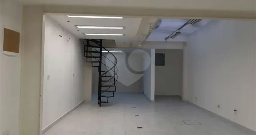 Casa à venda na Rua Aluísio Azevedo, Santana, São Paulo