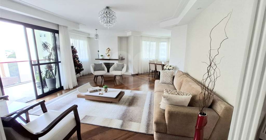 Apartamento com 3 quartos à venda na Rua Voluntários da Pátria, Santana, São Paulo