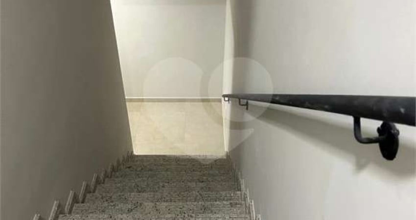 Apartamento com 2 quartos à venda ou para locação em Centro - SP