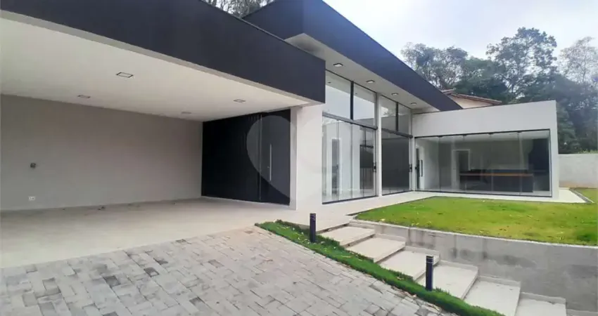 Condomínio com 3 quartos à venda ou para locação em Cumbari - SP