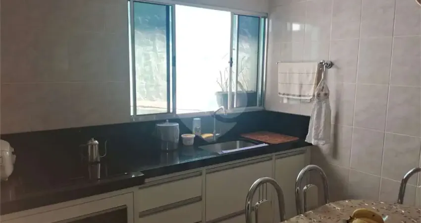 Casa de vila com 3 quartos à venda em Vila Medeiros - SP