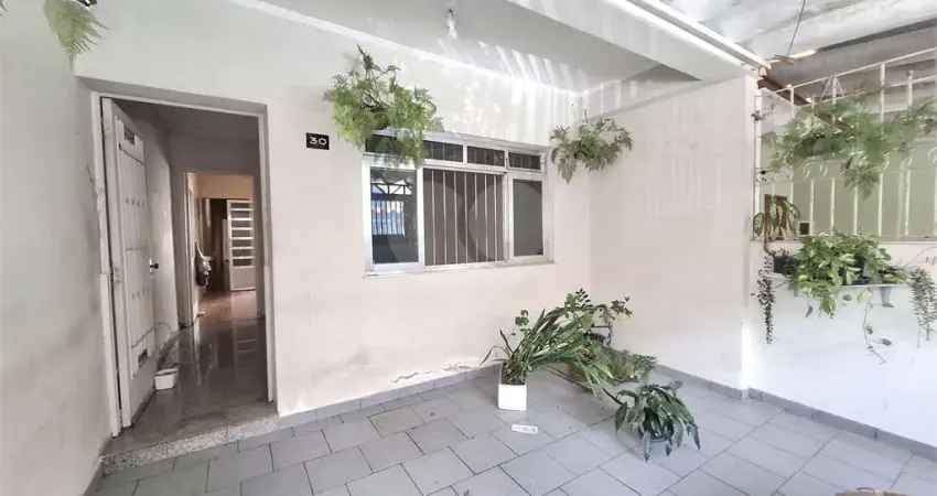 Casa térrea com 2 quartos à venda em Santana - SP