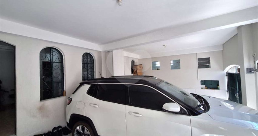 Sobrado com 2 quartos à venda em Chora Menino - SP