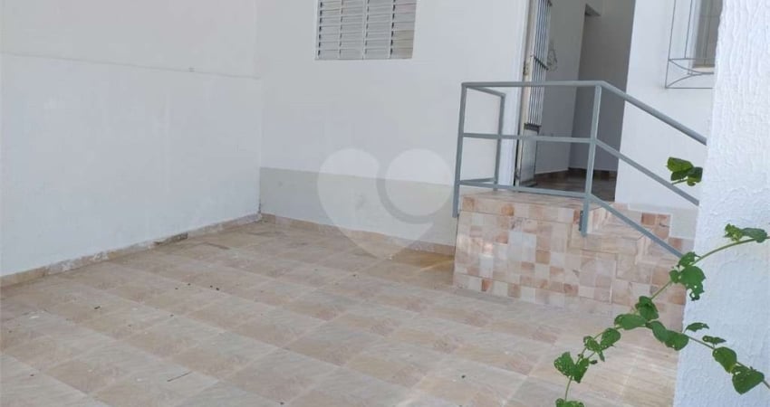 Casa térrea com 2 quartos à venda em Vila Gustavo - SP