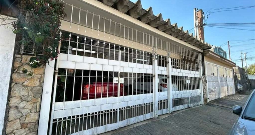 Casa com 3 quartos à venda em Vila Baruel - SP