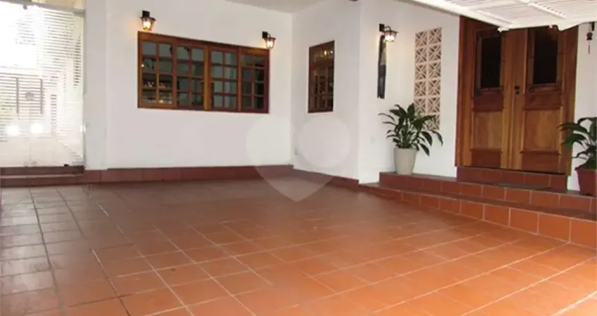 Casa térrea com 2 quartos à venda em Jardim Paraíso - SP