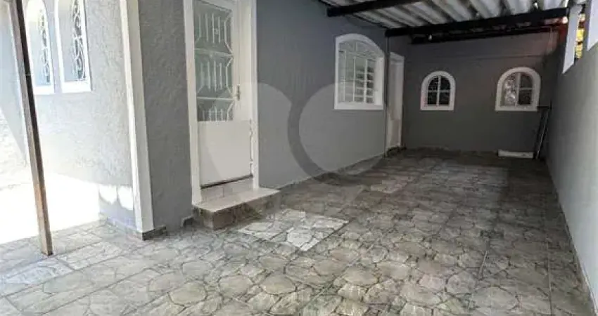 Sobrado com 2 quartos à venda em Vila Constança - SP
