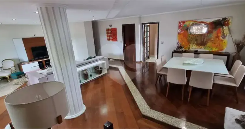 Casa com 4 quartos à venda ou para locação em Jardim São Bento - SP