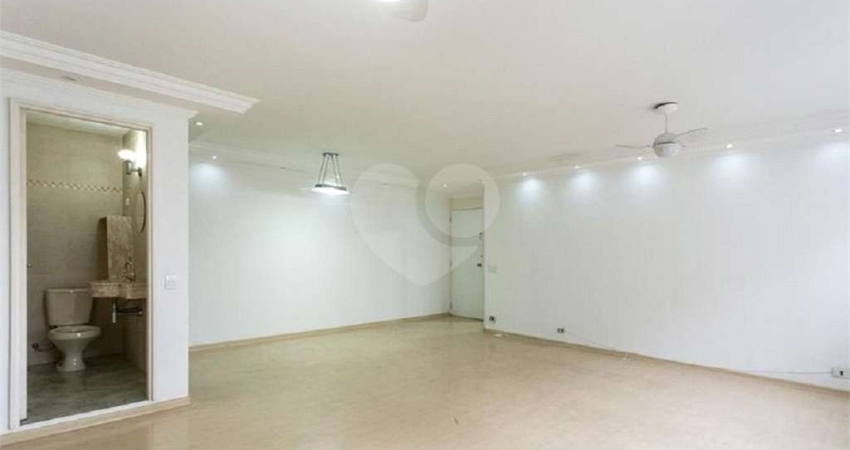Apartamento com 2 quartos à venda ou para locação em Vila Olímpia - SP