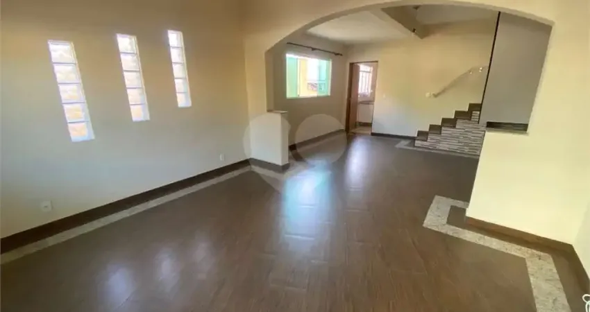 Casa com 3 quartos à venda na Rua Dona Elfrida, Santana, São Paulo