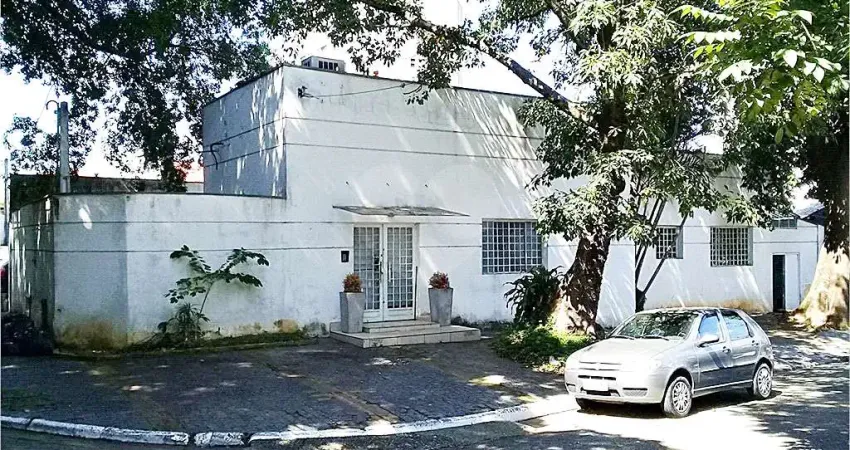 Casa com 3 quartos à venda ou para locação em jardim das acácias - sp