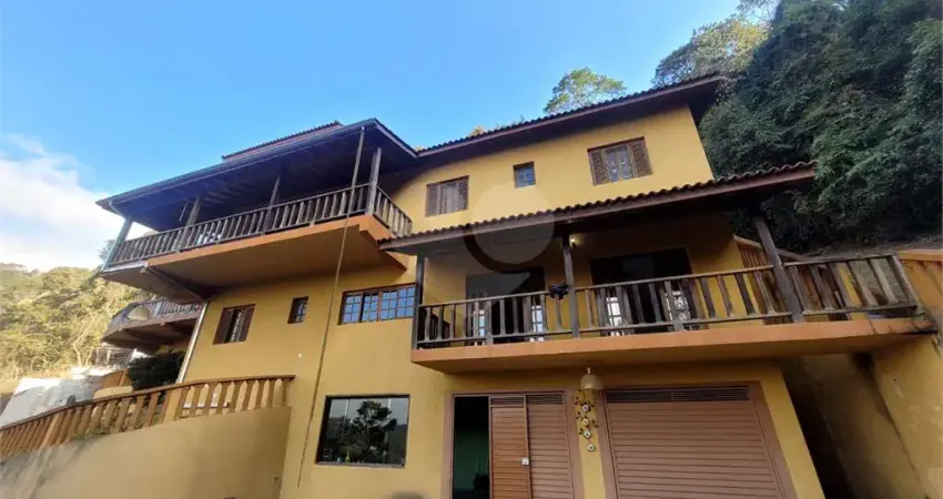 Terreno em condomínio fechado à venda na Serra da Cantareira, Mairiporã