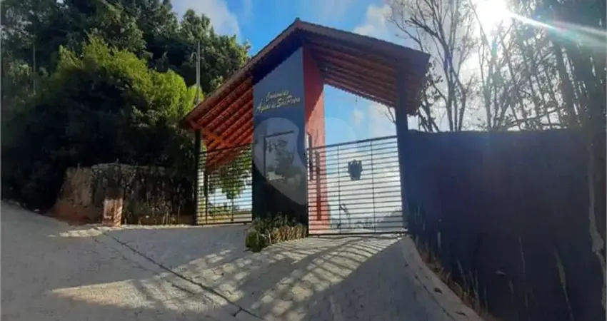 Terreno em condomínio fechado à venda na Serra da Cantareira, Mairiporã