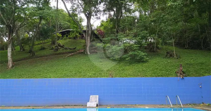 Terreno em condomínio fechado à venda em Pirucaia, Mairiporã 