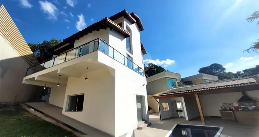 Terreno em condomínio fechado à venda na Serra da Cantareira, Mairiporã